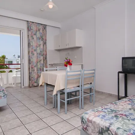 Aparthotel Alexandra 3*
