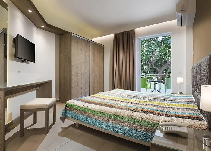 Apartmanhotel Alexandra 3*