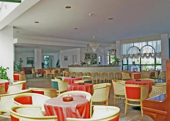 Alexandra Apartmanhotel 3*