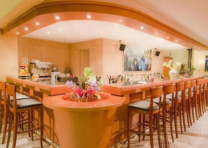 Apartmanhotel Alexandra 3*