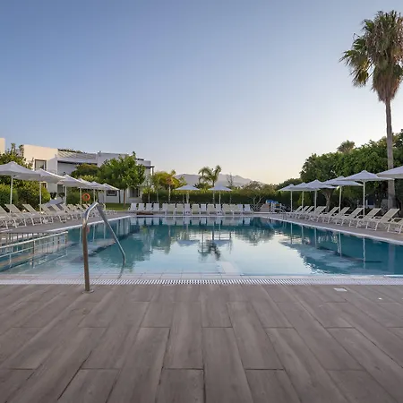 Alexandra Aparthotel