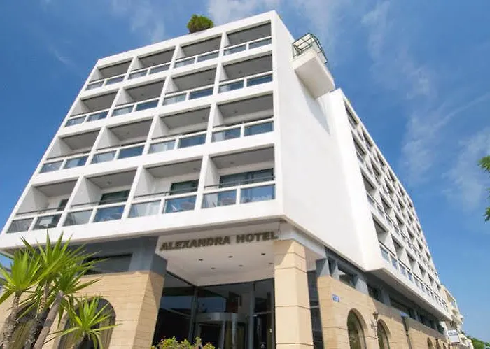 Alexandra 3*